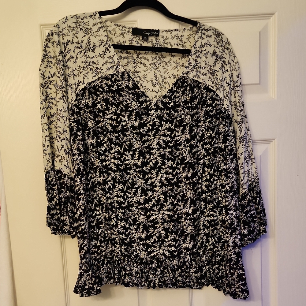 Elegant Black and White Floral Blouse